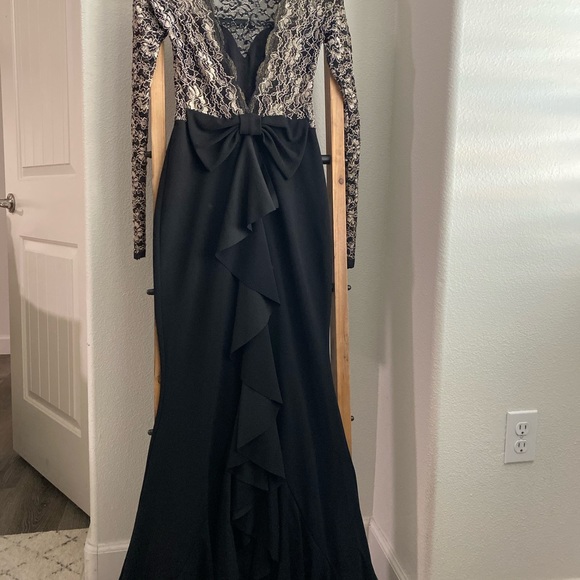 Black Classy Dress - Picture 3 of 6